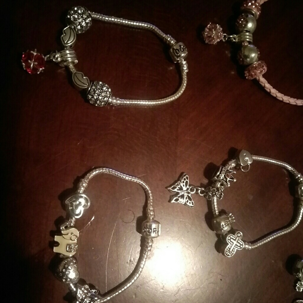 Pandora bracelets and choker with charms. - Picture 2 of 7